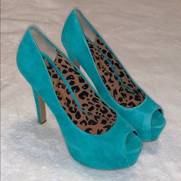 Jessica Simpson Shoes - 💜Jessica Simpson suede platform heels💜